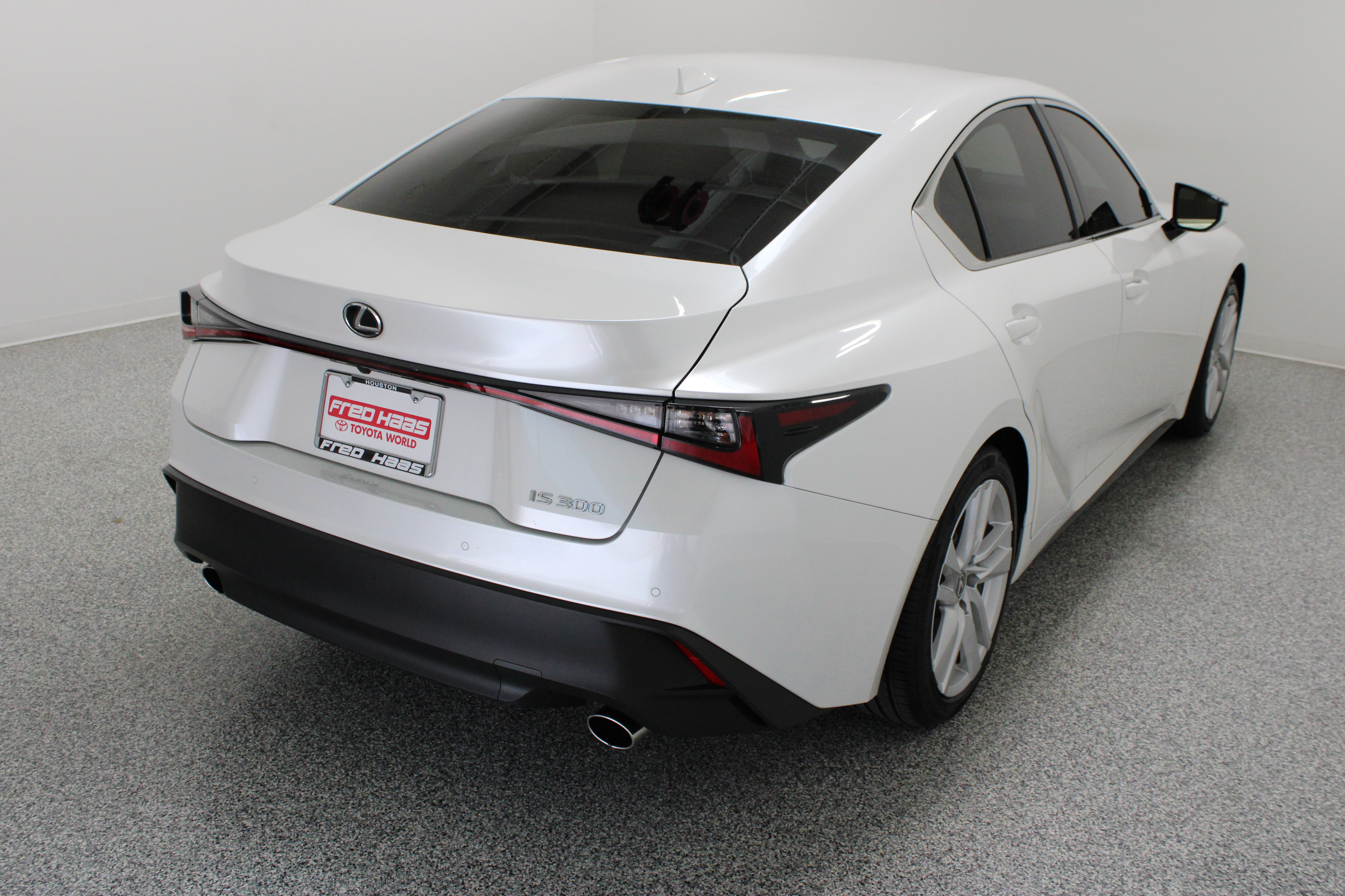 Used 2024 Lexus IS 300 w/ Comfort Package RWD image 7