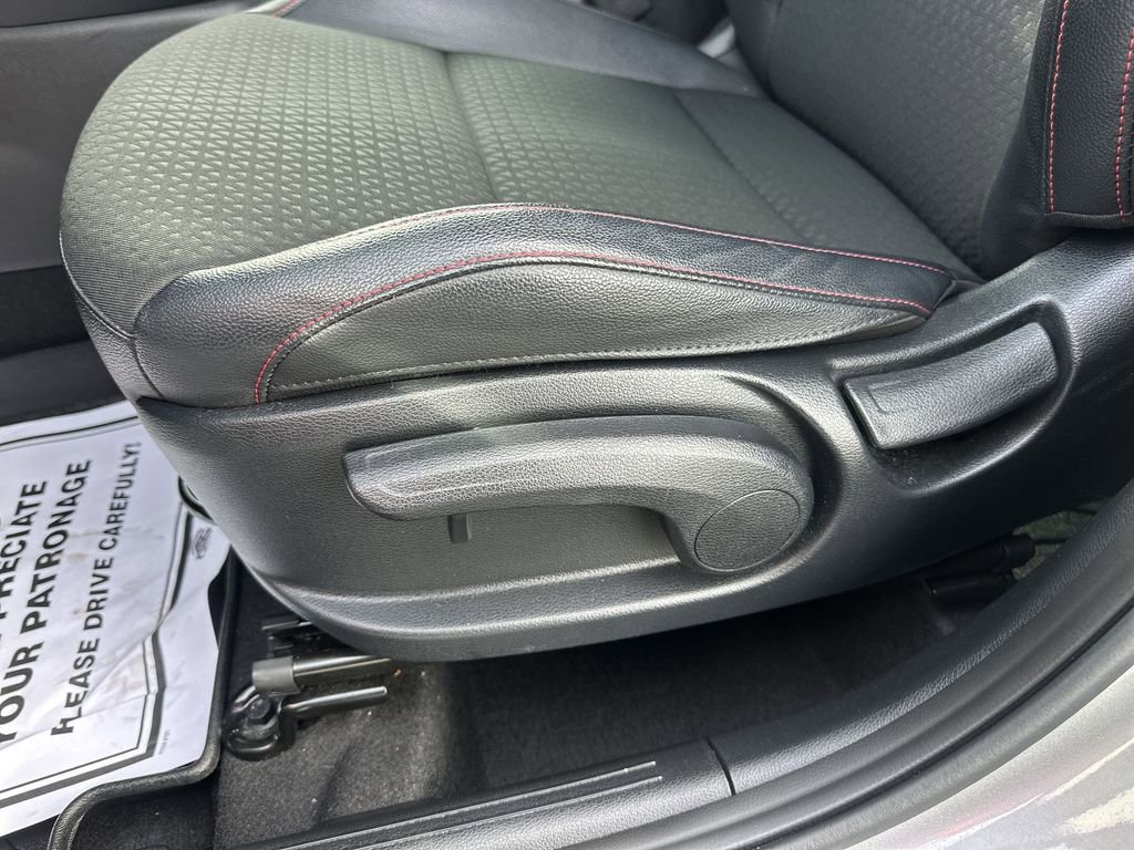 Certified 2025 Kia Soul GT-Line image 12