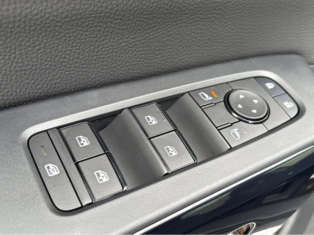 New 2026 Nissan Pathfinder SV AWD/4WD image 19
