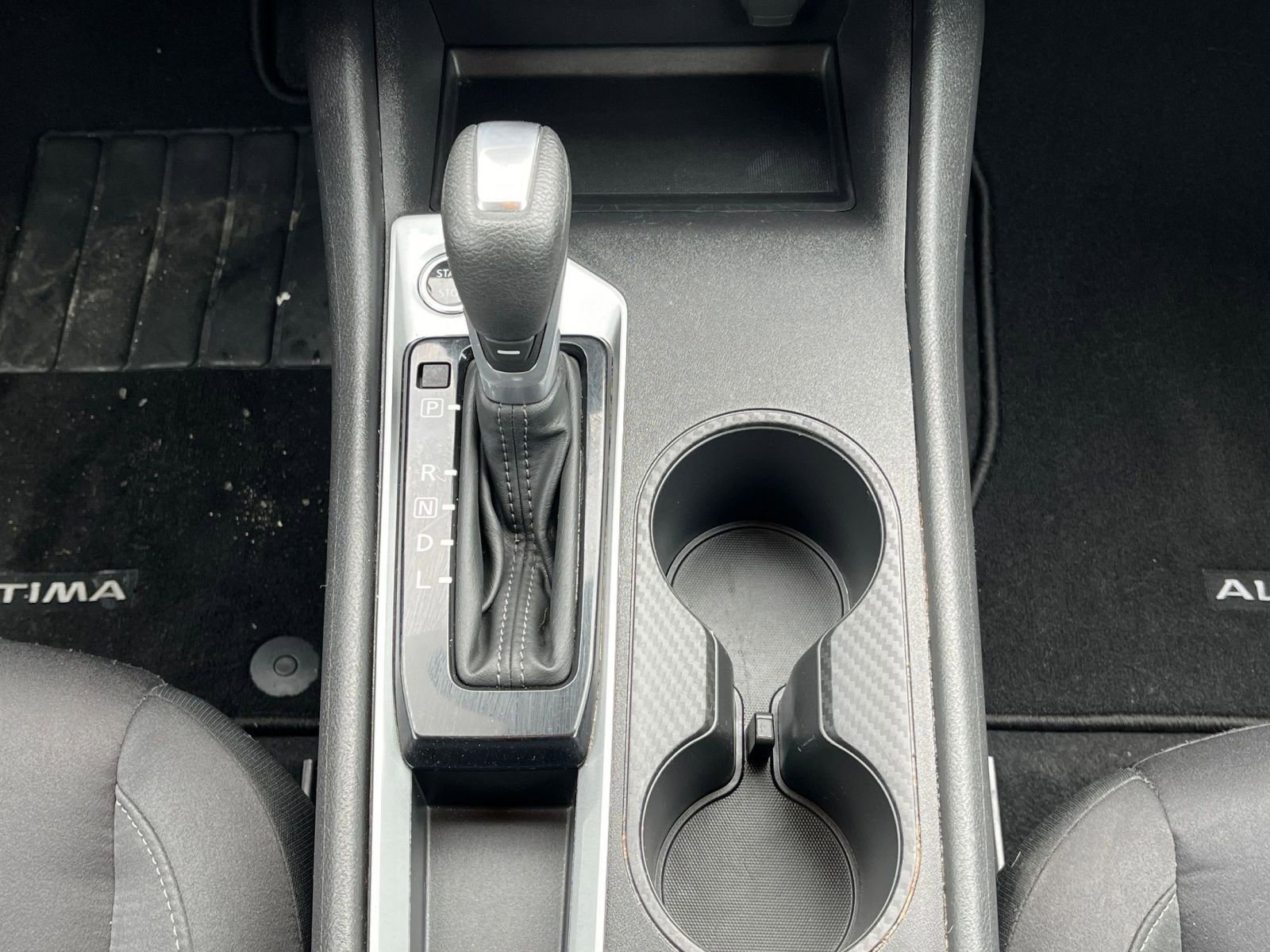 Used 2025 Nissan Altima 2.5 SV image 37