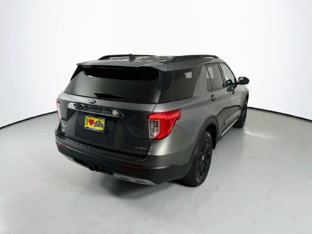 Used 2023 Ford Explorer XLT w/ Equipment Group 202A AWD/4WD image 9