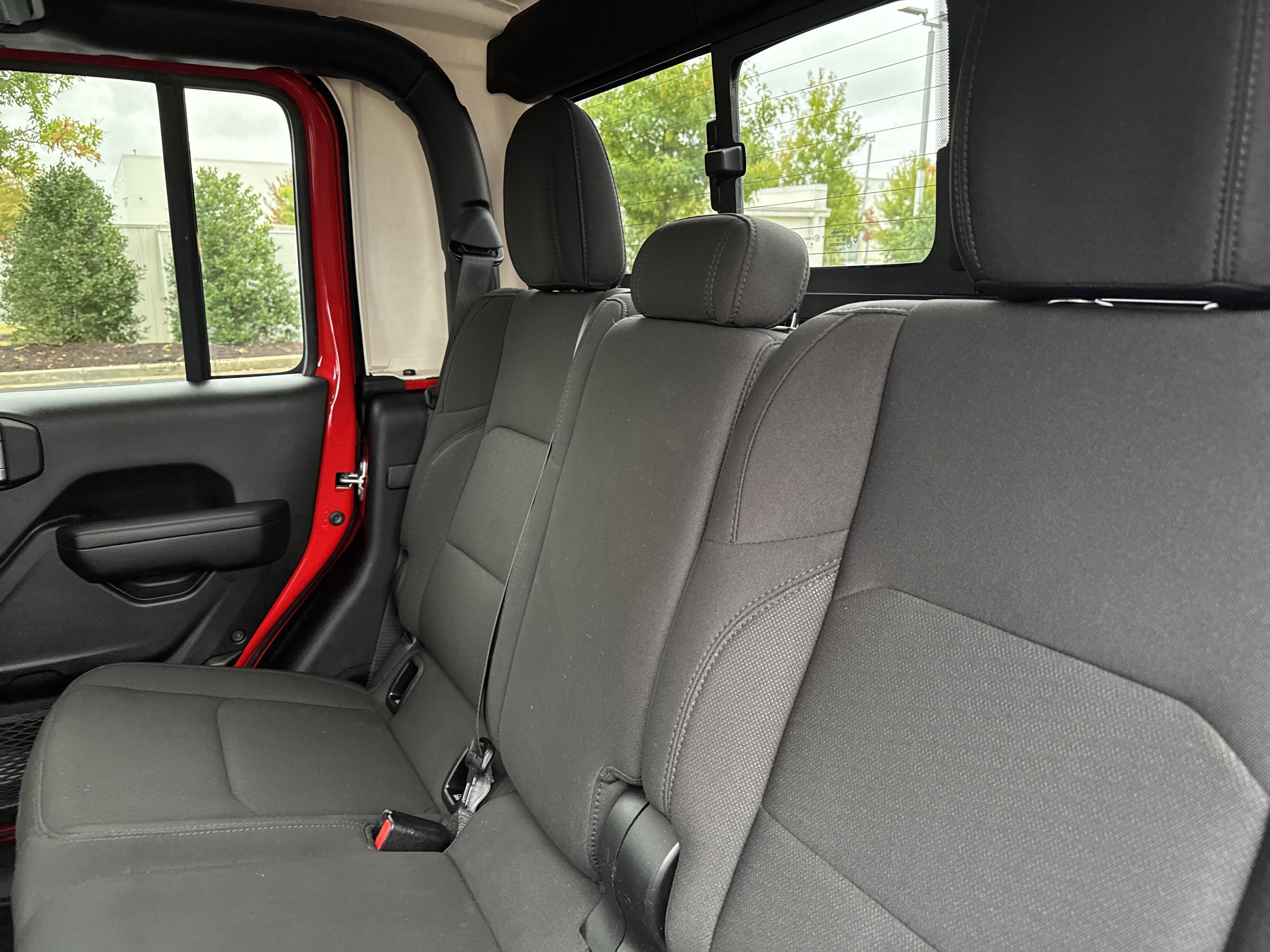 Used 2023 Jeep Gladiator Sport image 27