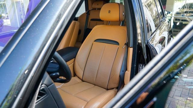 Used 2019 Rolls-Royce Cullinan image 46