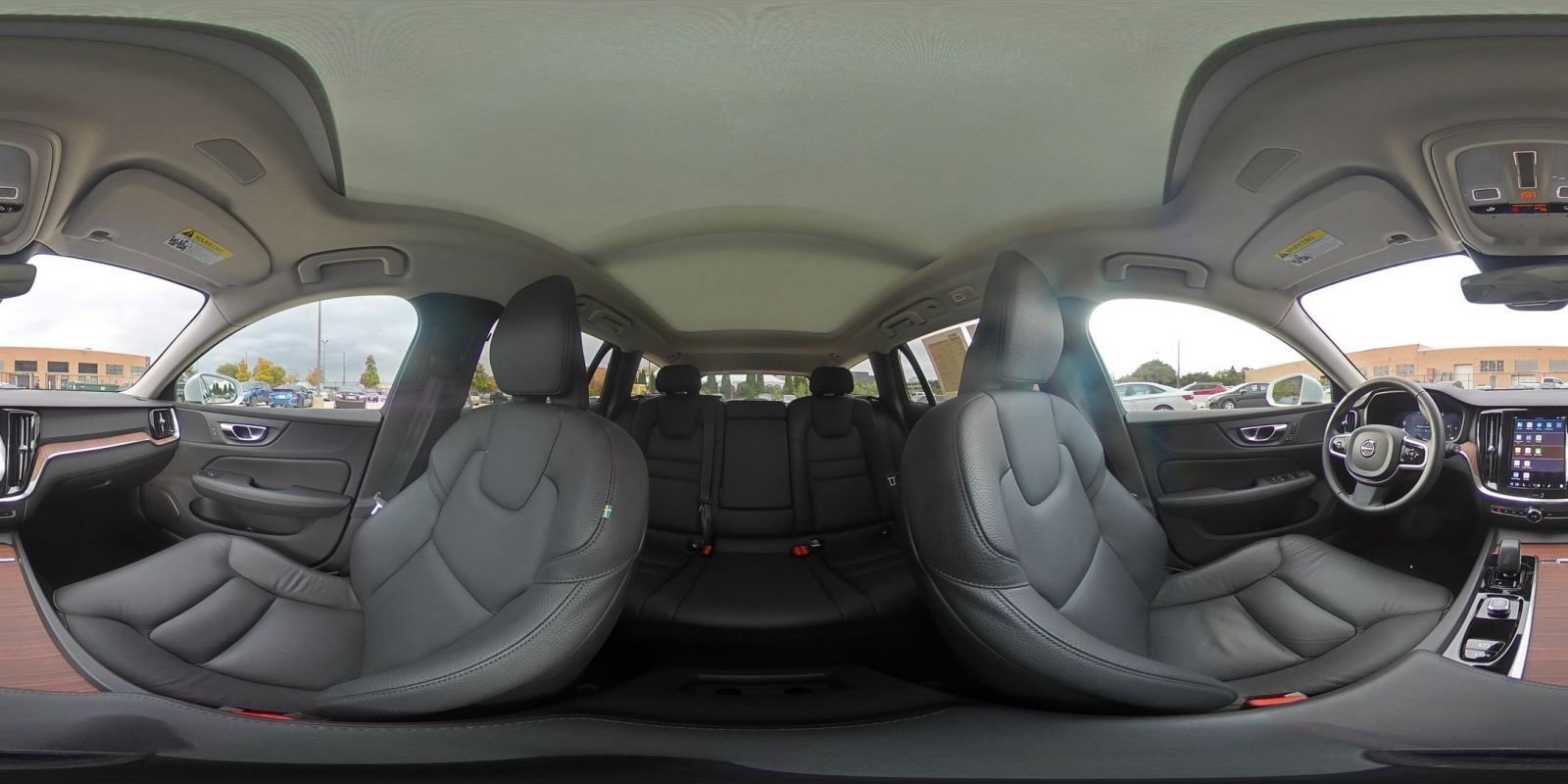 Used 2025 Volvo V60 B5 Cross Country Plus image 41