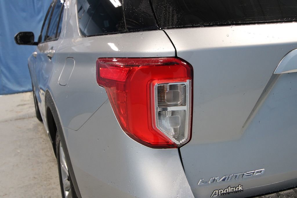 Used 2022 Ford Explorer Limited w/ Equipment Group 301A image 41