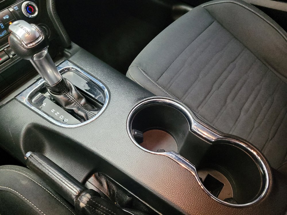Used 2017 Ford Mustang Coupe RWD image 26