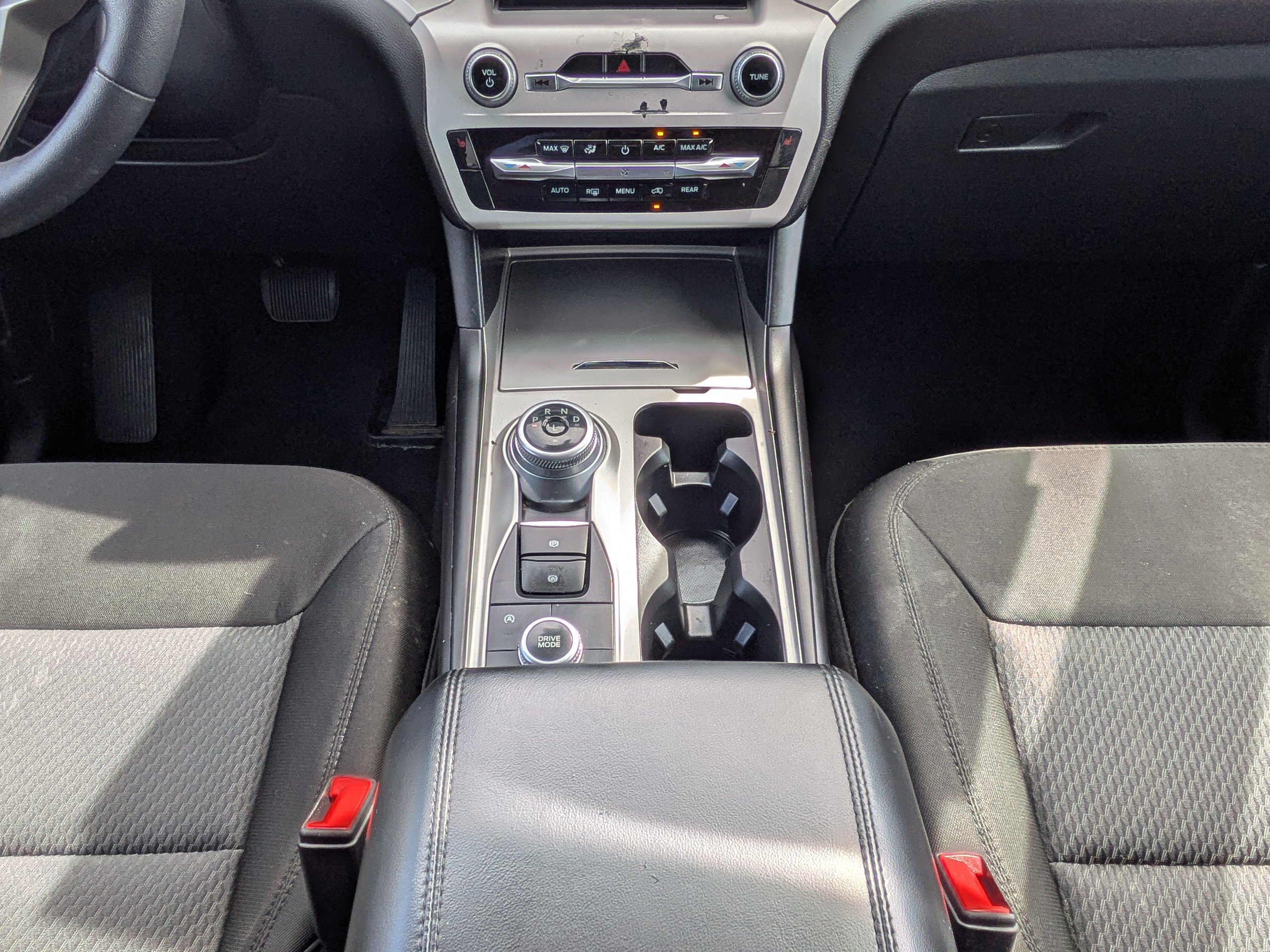 Used 2024 Ford Explorer XLT AWD/4WD image 20