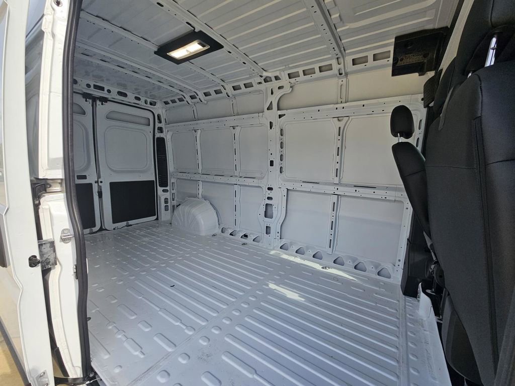 New 2026 RAM ProMaster 2500 w/ Convenience Group image 11