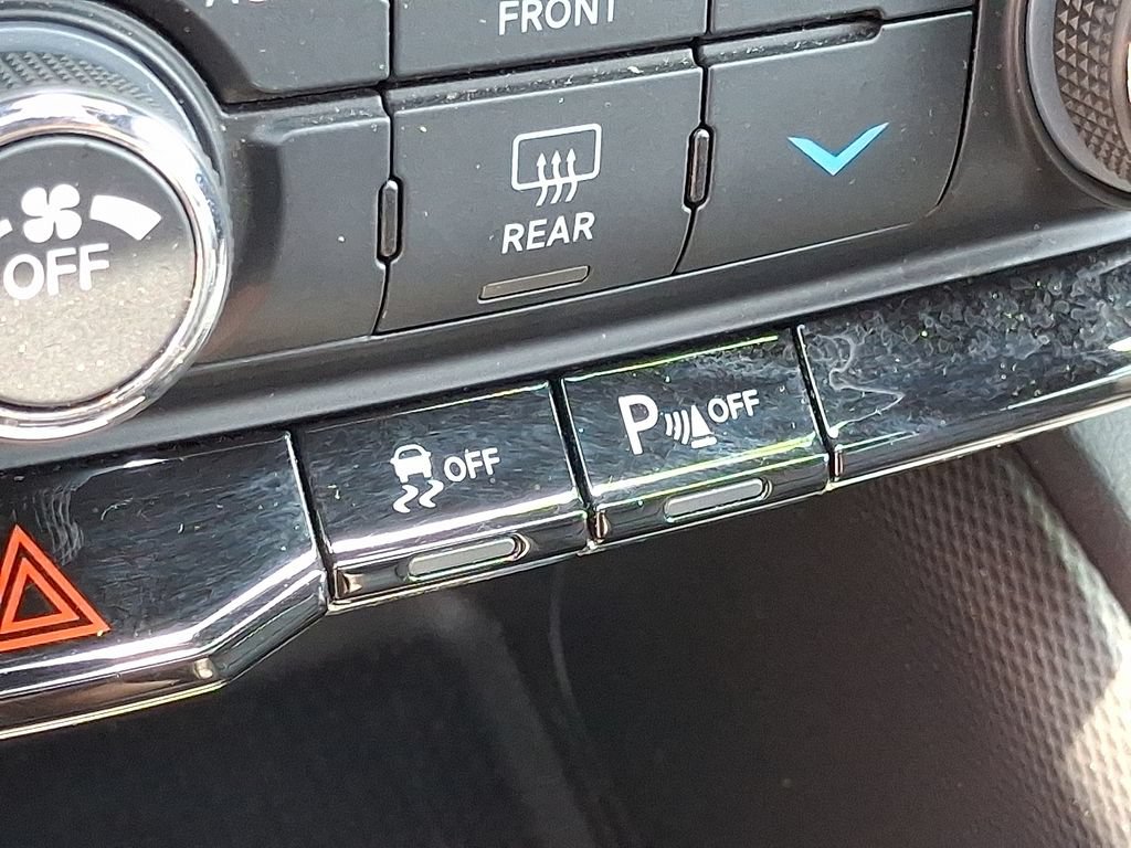 Used 2024 Dodge Durango GT AWD/4WD image 29