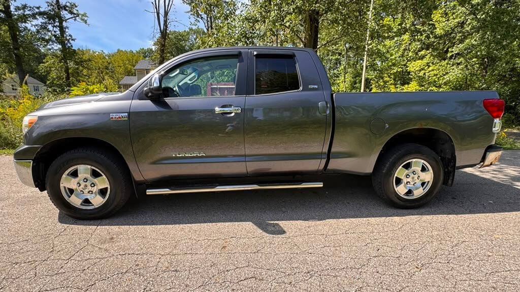 Used 2012 Toyota Tundra 4x4 Double Cab w/ SR5 Pkg image 4