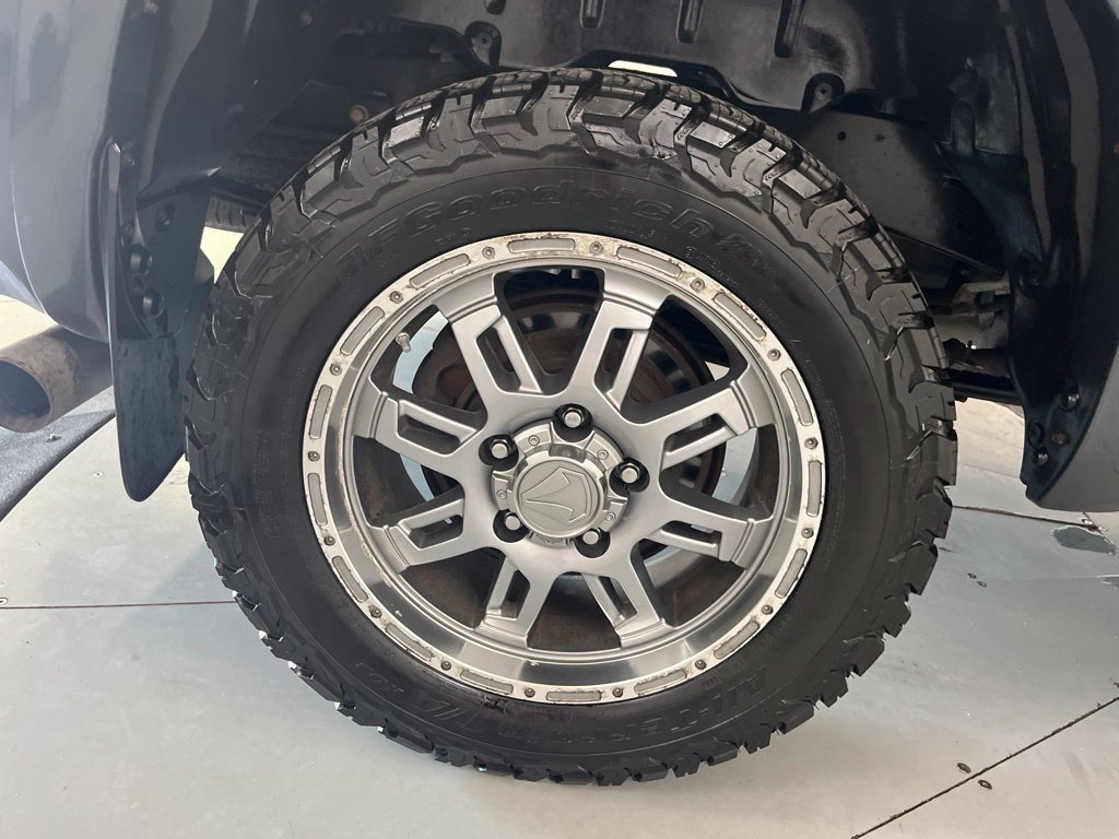 Used 2018 Toyota Tundra SR5 w/ SR5 Upgrade Package AWD/4WD image 16