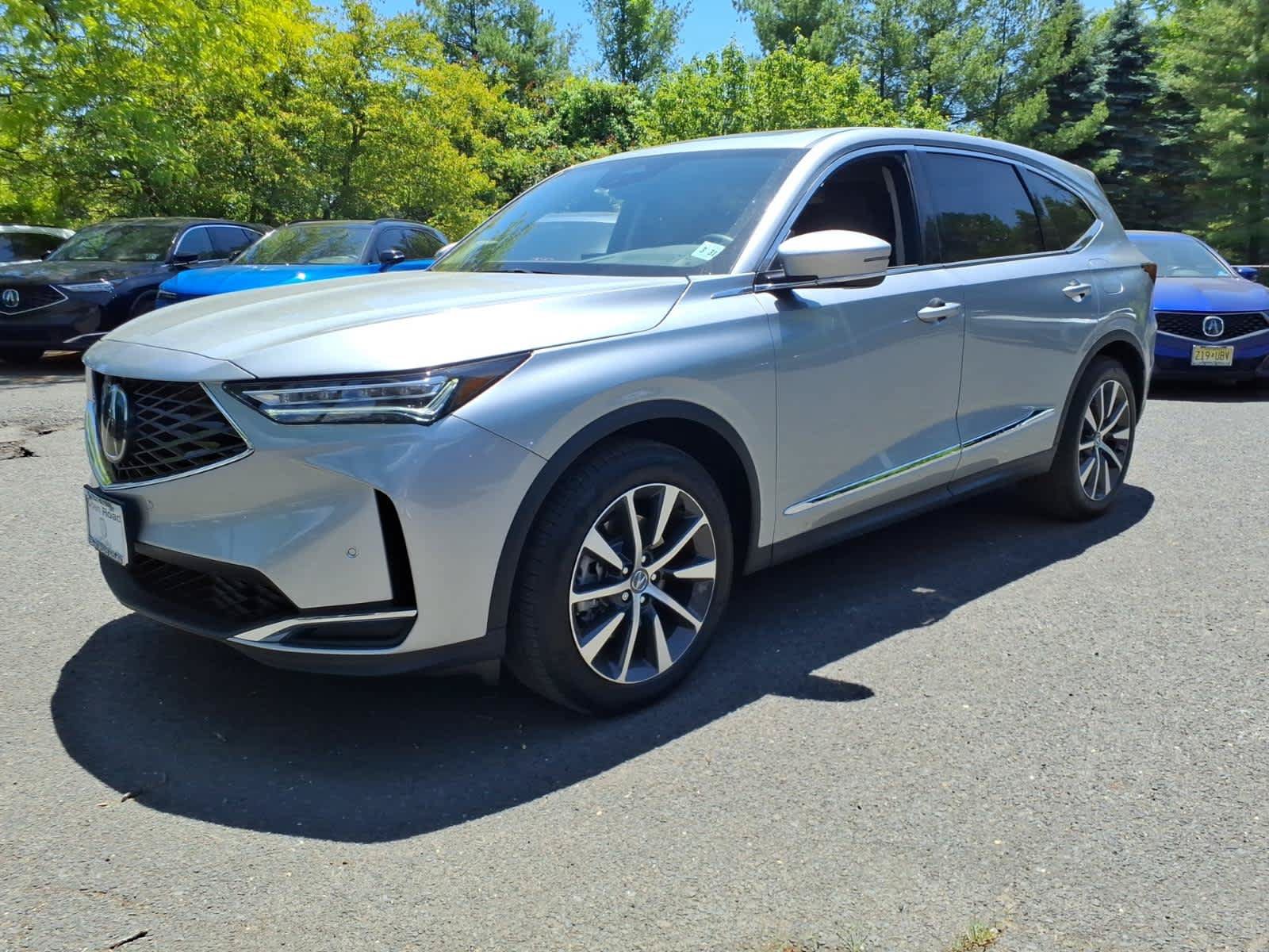 Used 2026 Acura MDX w/ Technology Package AWD/4WD image 3
