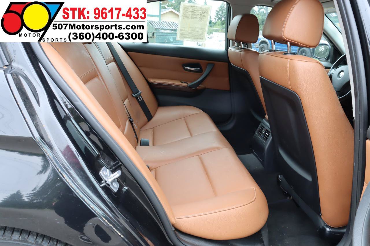 Used 2011 BMW 328i xDrive Sedan AWD/4WD image 14