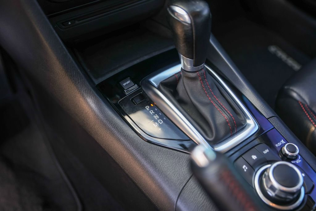 Used 2015 MAZDA MAZDA3 s Touring image 17