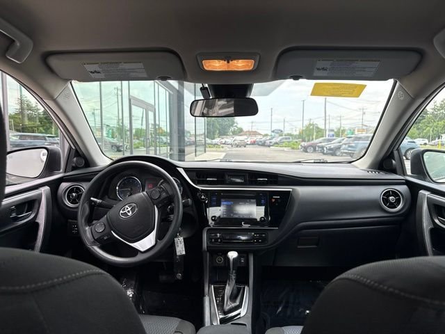 Used 2017 Toyota Corolla LE w/ Carpet Mat Package (TMS) FWD image 12