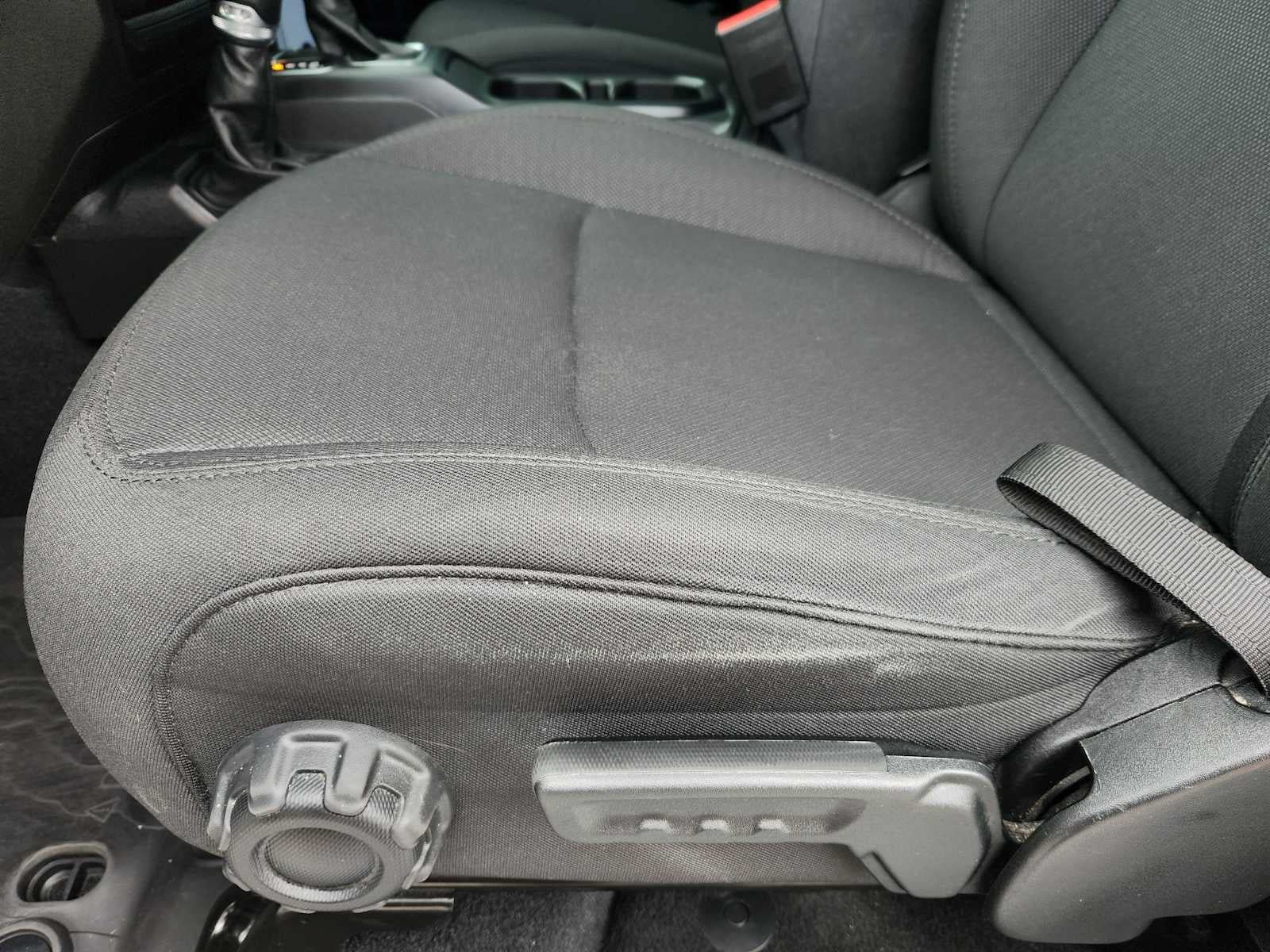 Used 2023 Jeep Wrangler Unlimited Sport AWD/4WD image 12