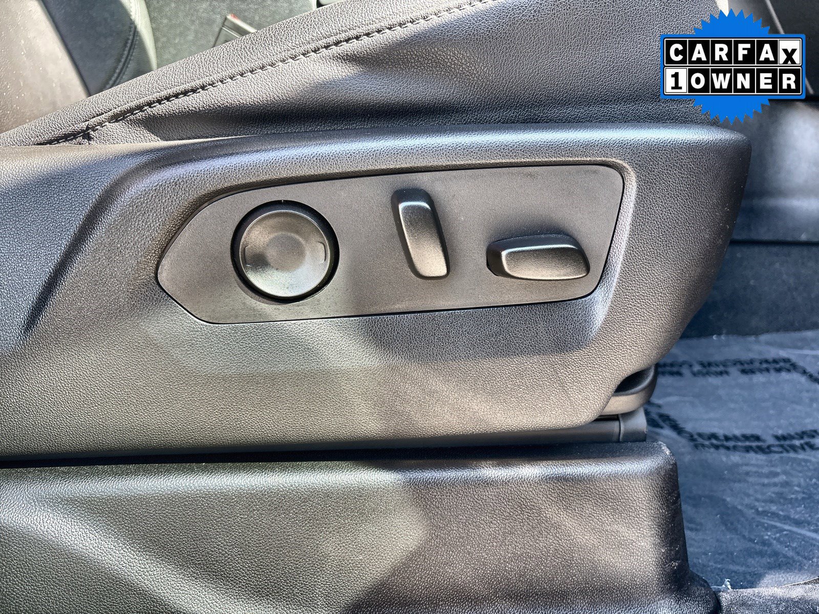 Used 2023 Chevrolet Tahoe LT w/ LT Signature Plus Package image 37