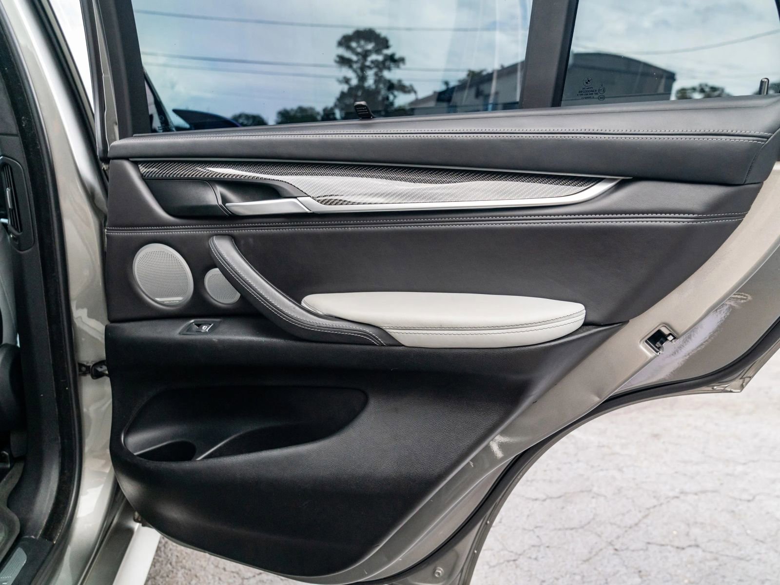 Used 2017 BMW X5 M image 48