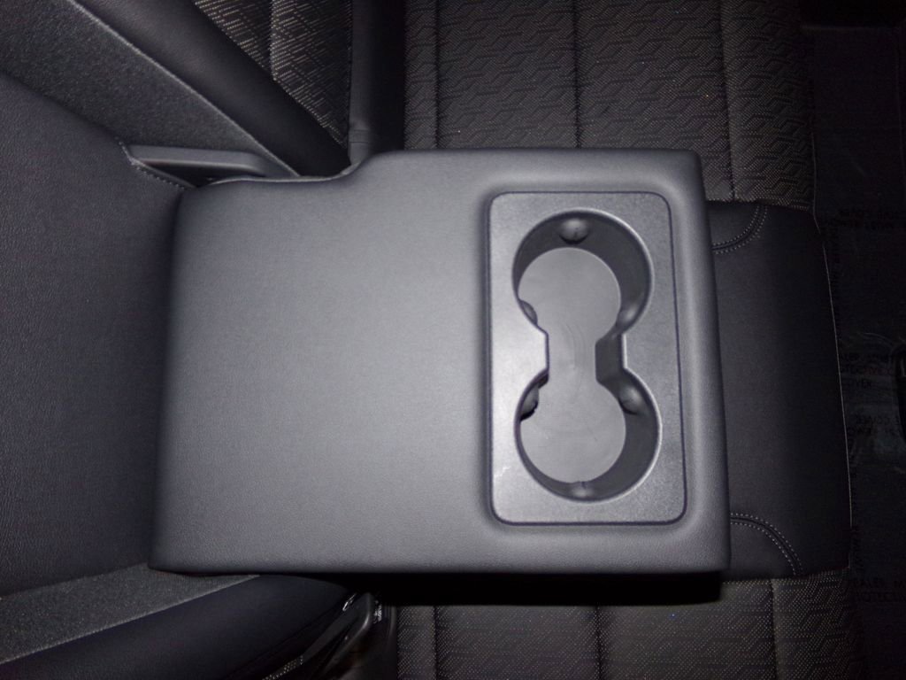 New 2026 Chevrolet Equinox LT w/ Convenience Package II image 11