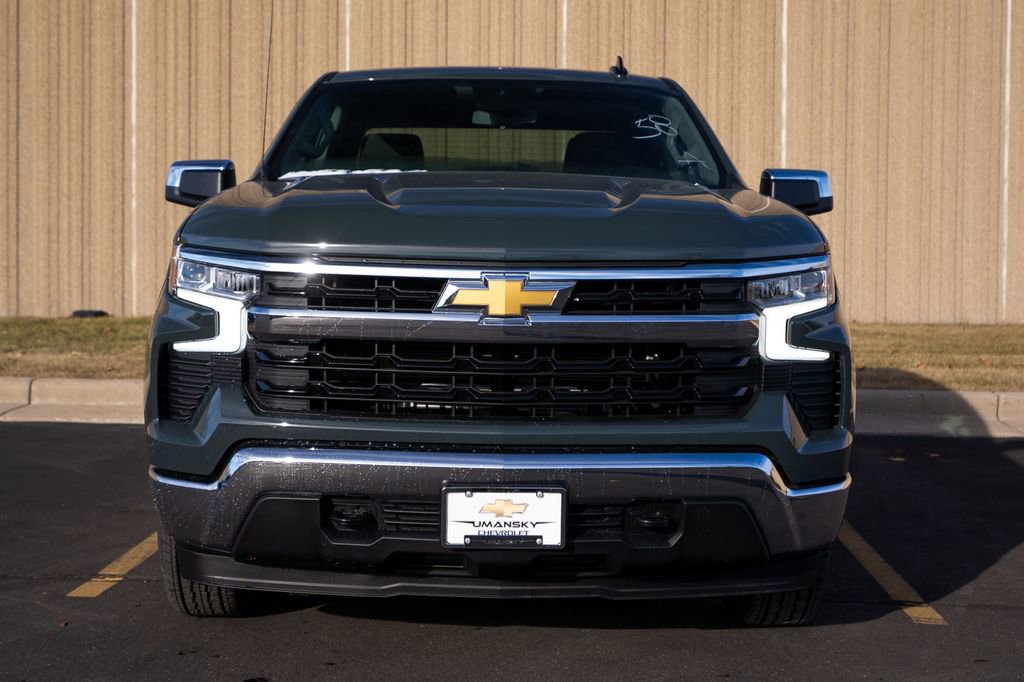 New 2026 Chevrolet Silverado 1500 LT image 3