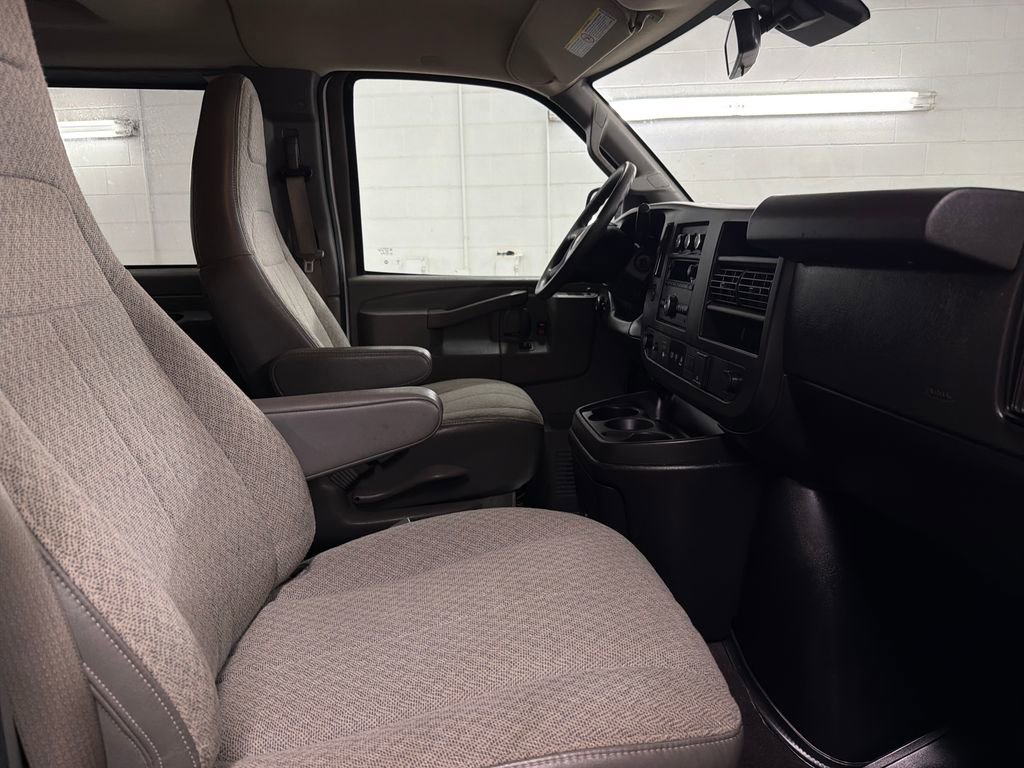 Used 2020 Chevrolet Express 3500 LT w/ LT Preferred Equipment Group image 24