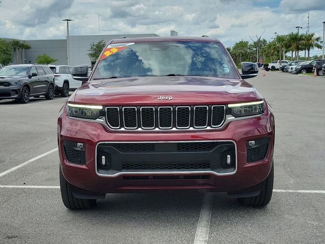 Used 2023 Jeep Grand Cherokee Overland image 2