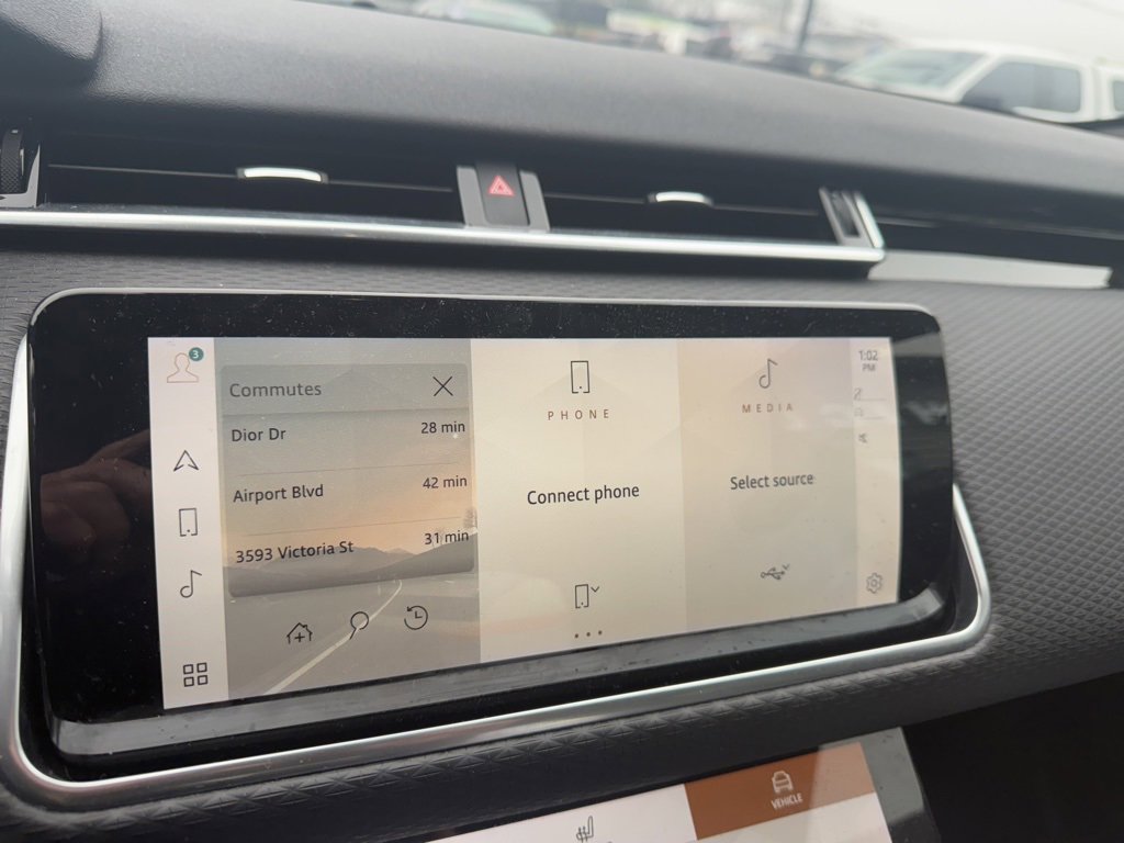 Used 2023 Land Rover Range Rover Velar R-Dynamic S image 11