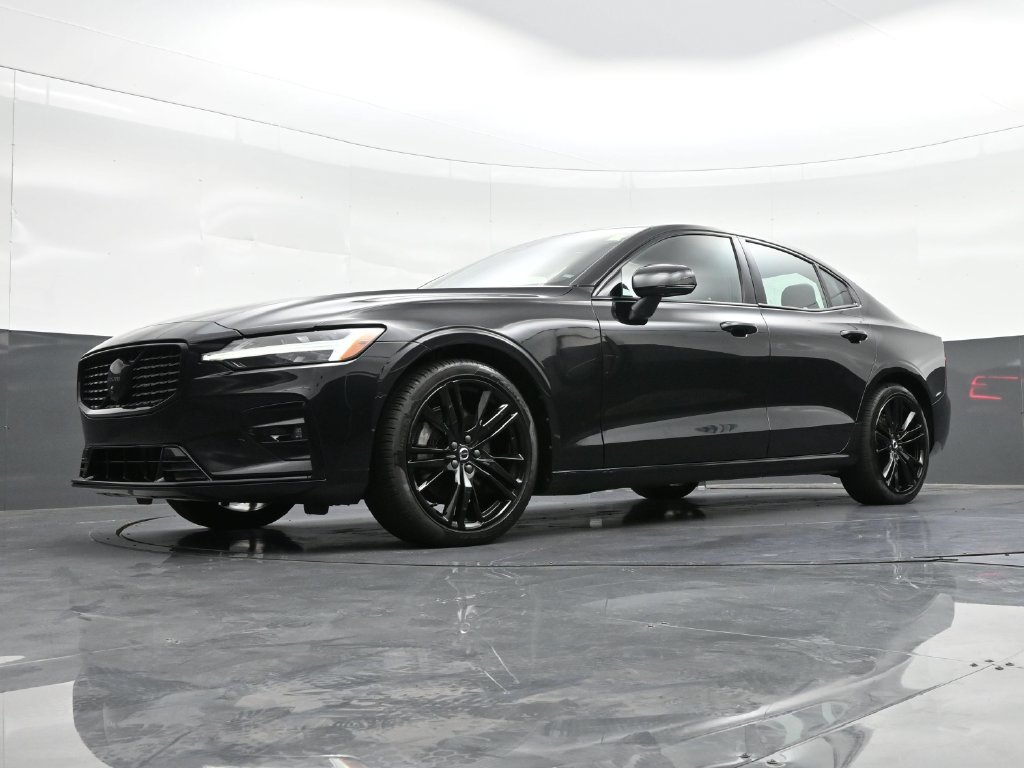 Certified 2024 Volvo S60 B5 Plus FWD image 22