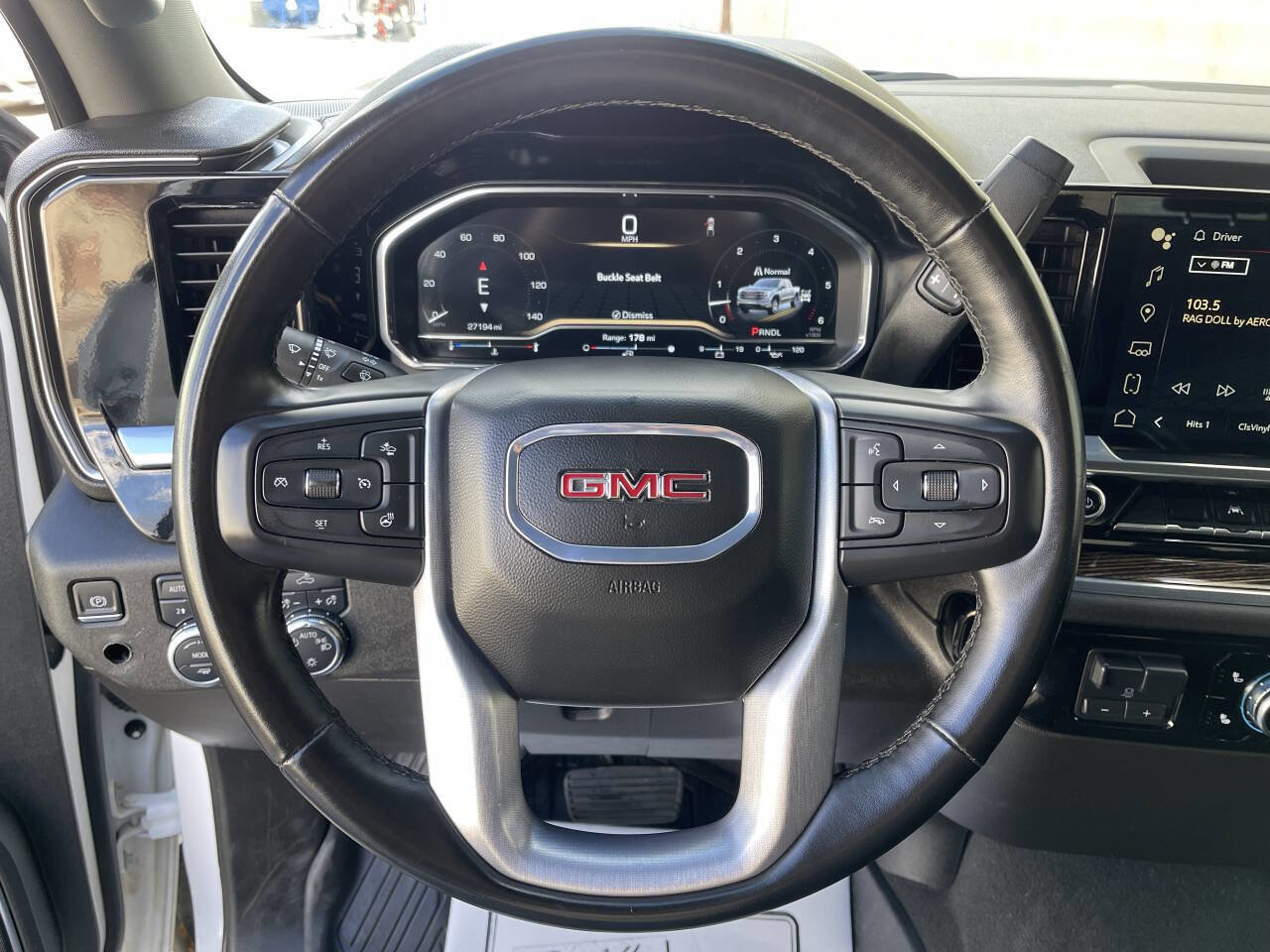 Used 2024 GMC Sierra 1500 SLE w/ X31 Off-Road Package AWD/4WD image 8
