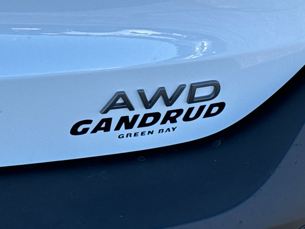 New 2026 Nissan Kicks SV w/ Cold Weather Package image 8