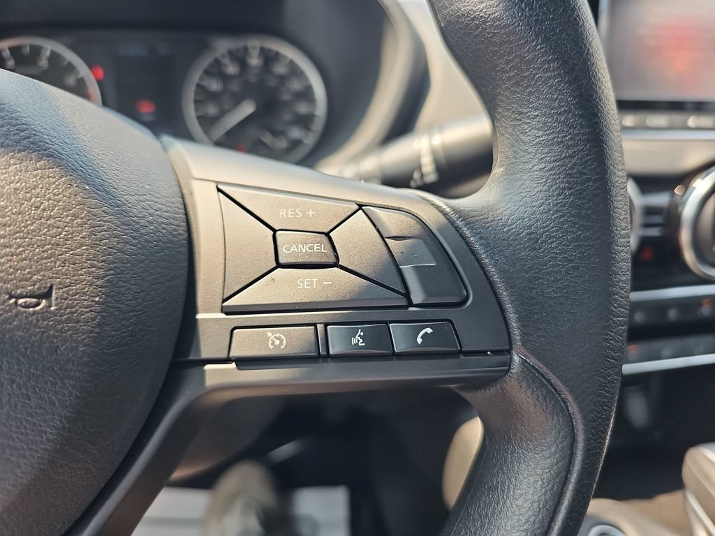 Used 2025 Nissan Sentra S FWD image 18