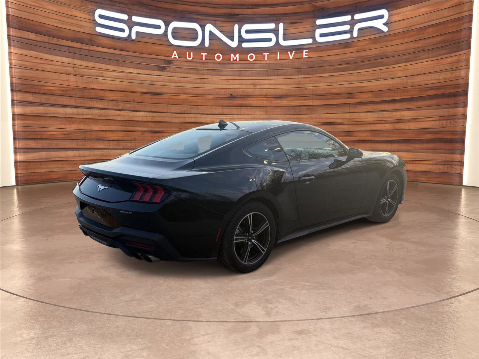 Used 2025 Ford Mustang Premium image 7