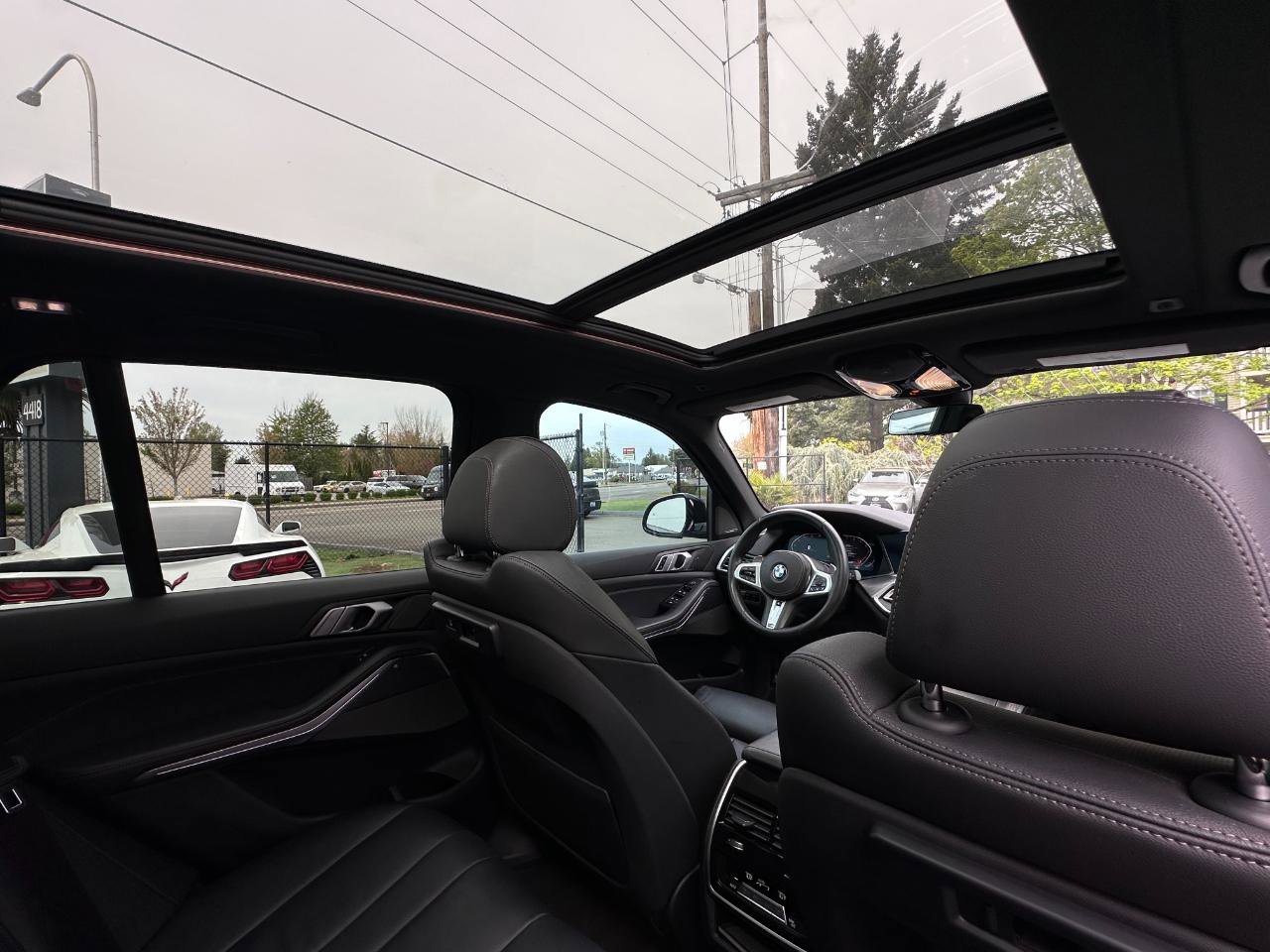 Used 2019 BMW X5 xDrive40i w/ M Sport Package AWD/4WD image 28