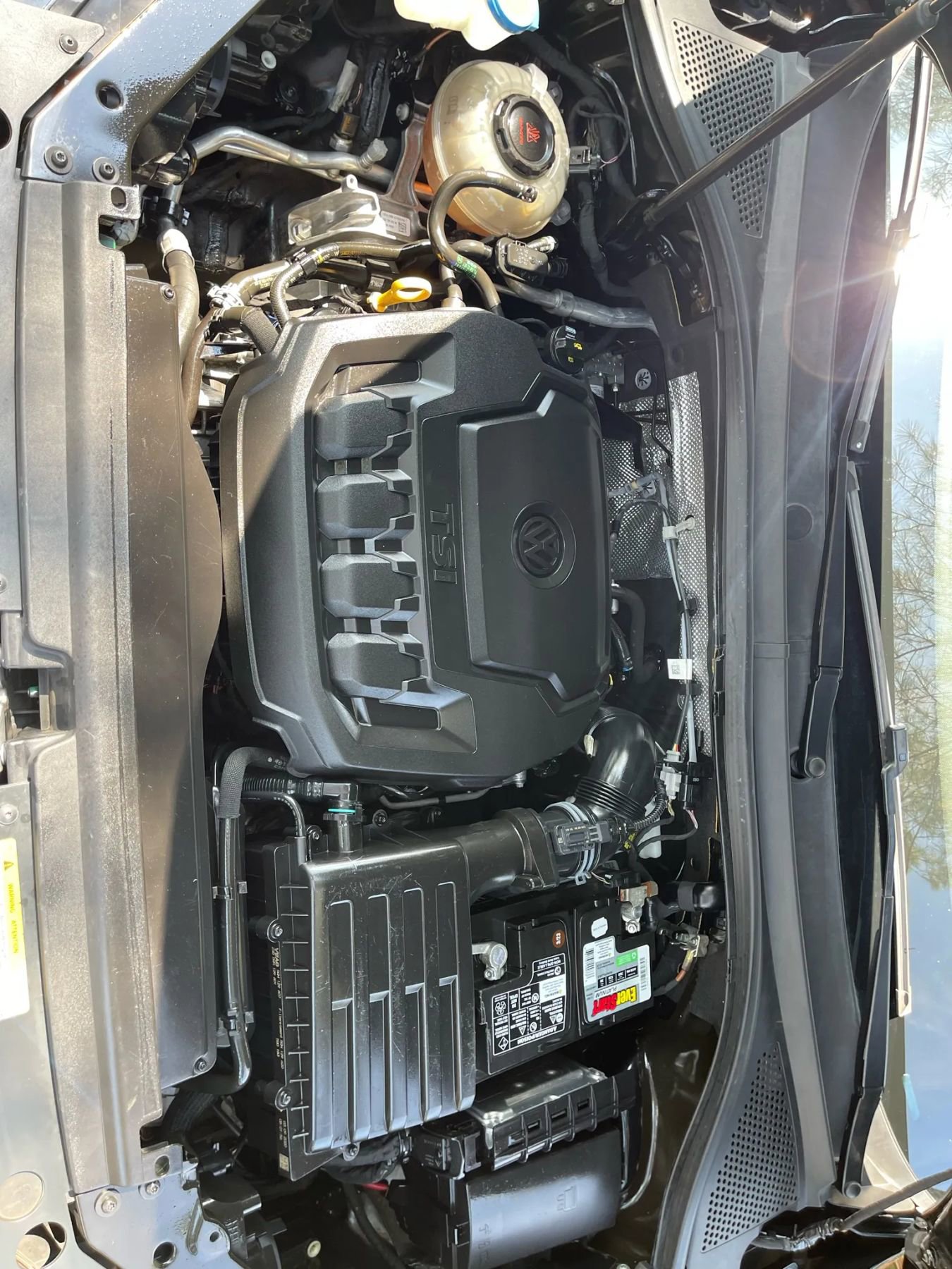 Used 2021 Volkswagen Tiguan SE image 20