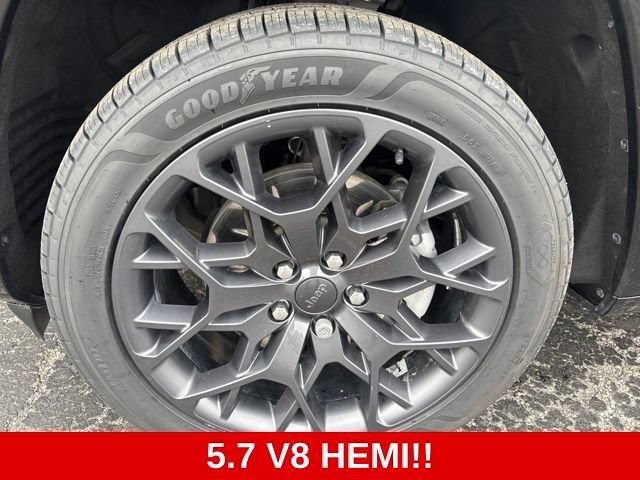 Used 2023 Jeep Grand Cherokee L Summit w/ Advanced Protech Group IV AWD/4WD image 30