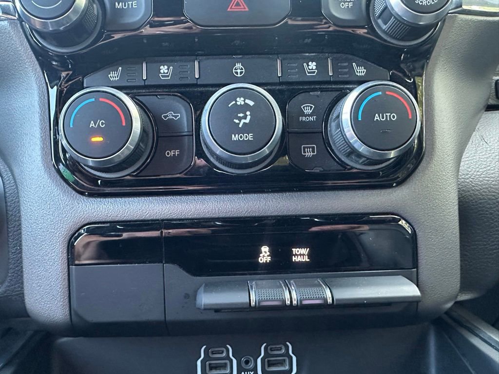 Used 2024 RAM 1500 Laramie image 30