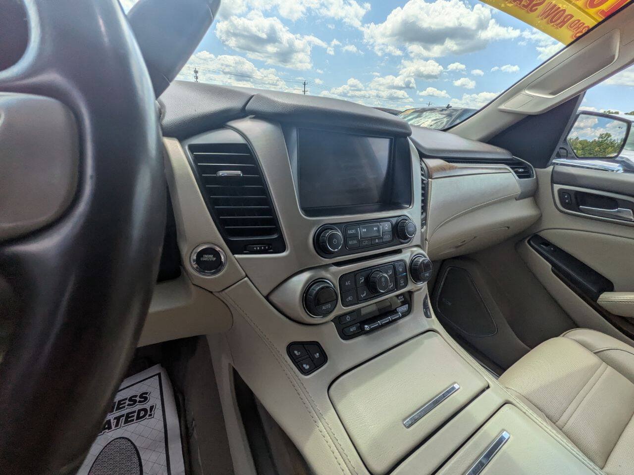Used 2019 GMC Yukon XL Denali w/ Denali Ultimate Package AWD/4WD image 14