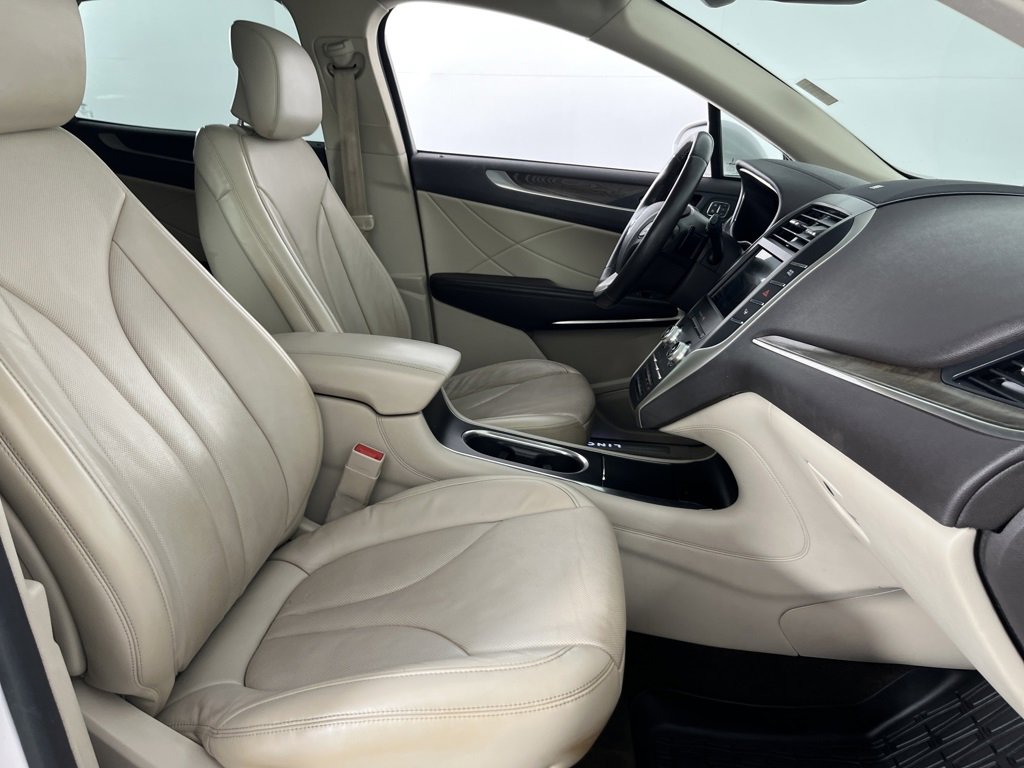 Used 2019 Lincoln MKC Reserve image 32