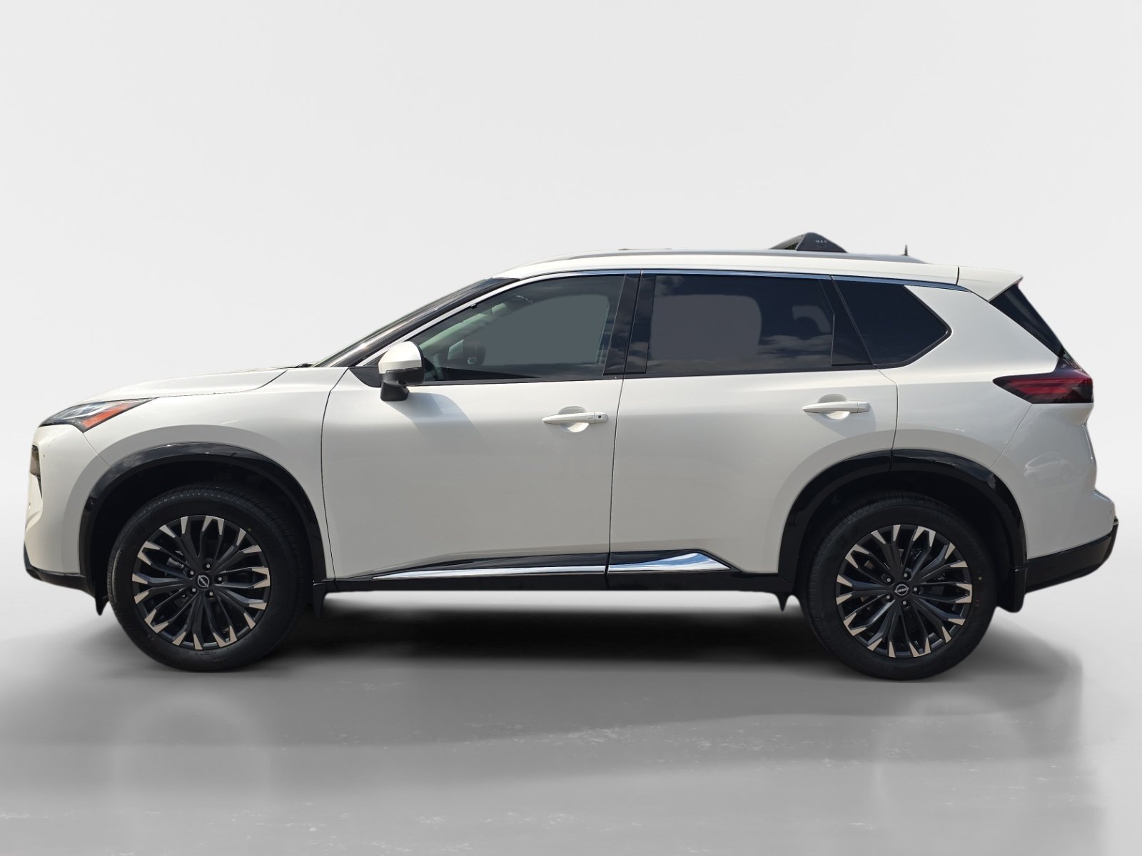 New 2026 Nissan Rogue Platinum AWD/4WD image 2