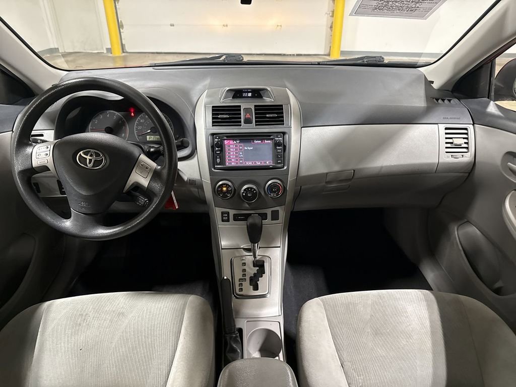 Used 2012 Toyota Corolla LE image 10