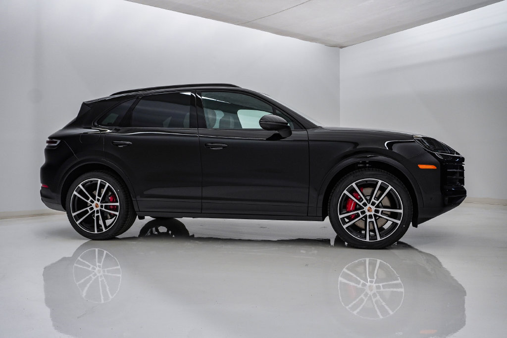 New 2026 Porsche Cayenne S AWD/4WD image 9