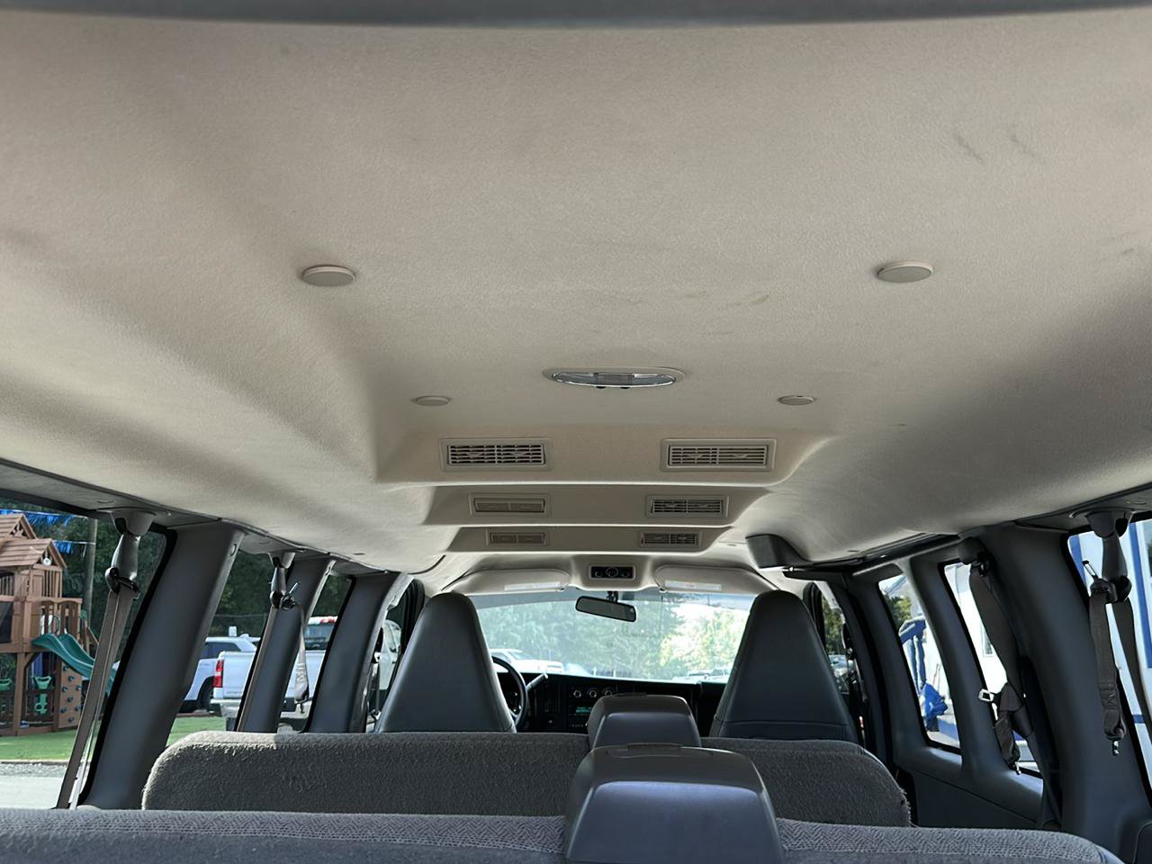 Used 2023 Chevrolet Express 3500 LS RWD image 9