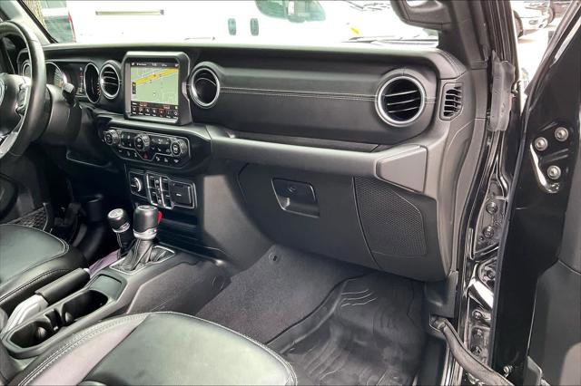 Certified 2021 Jeep Gladiator Overland w/ Popular Equipment Package AWD/4WD image 17