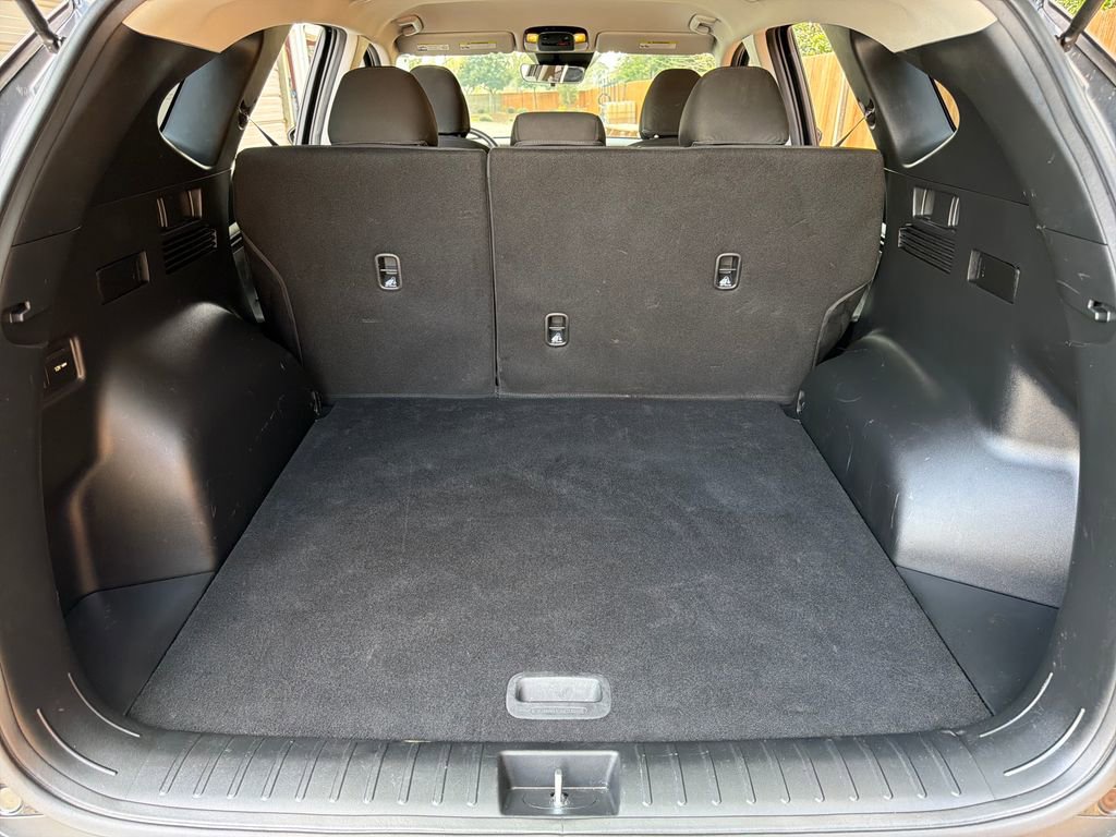 Used 2024 Hyundai Tucson SE image 27