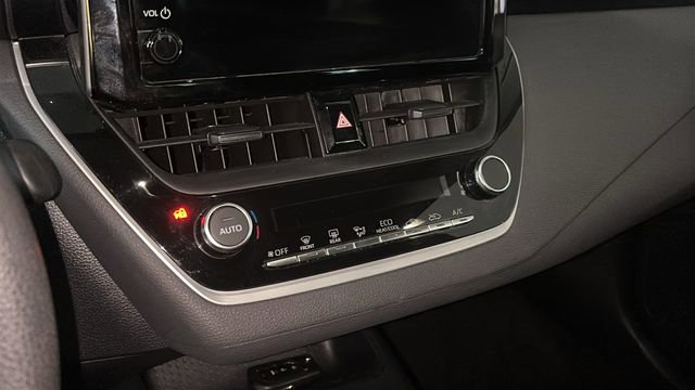 Used 2024 Toyota Corolla LE image 18