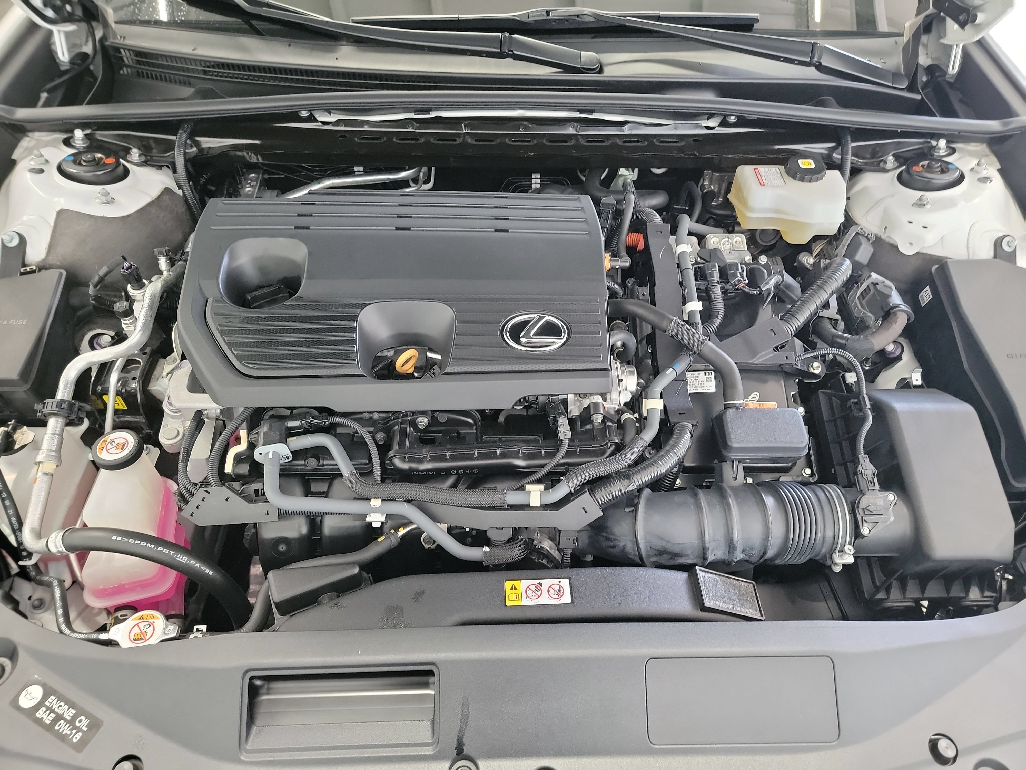Used 2022 Lexus ES 300h w/ Premium Package FWD image 25