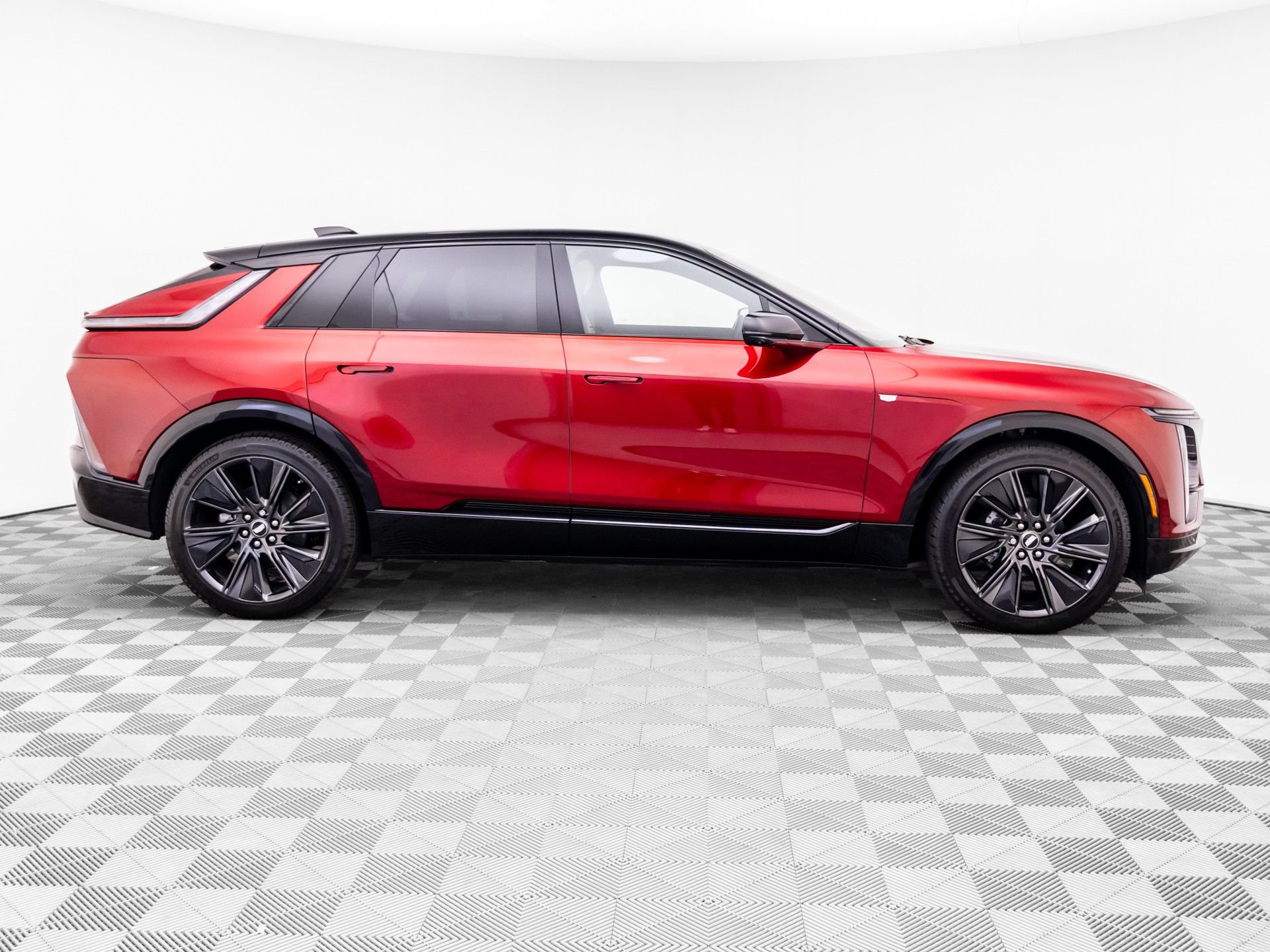 New 2026 Cadillac Lyriq Signature Sport w/ Nappa Leather Package AWD/4WD image 6