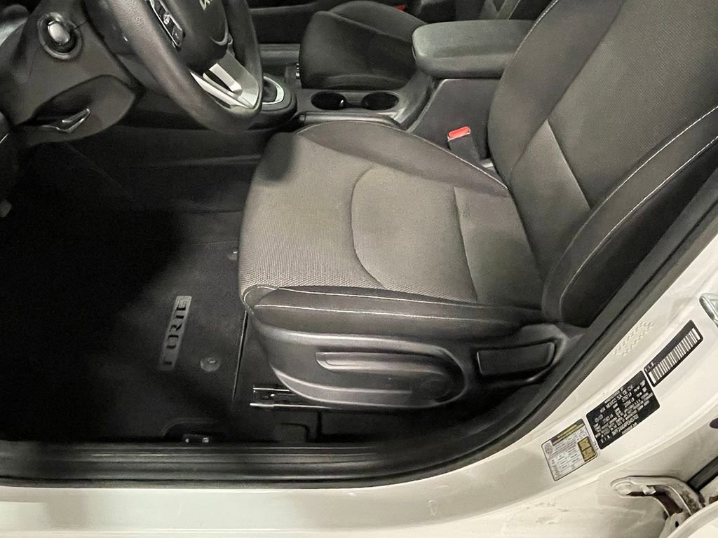 Used 2023 Kia Forte LXS image 21