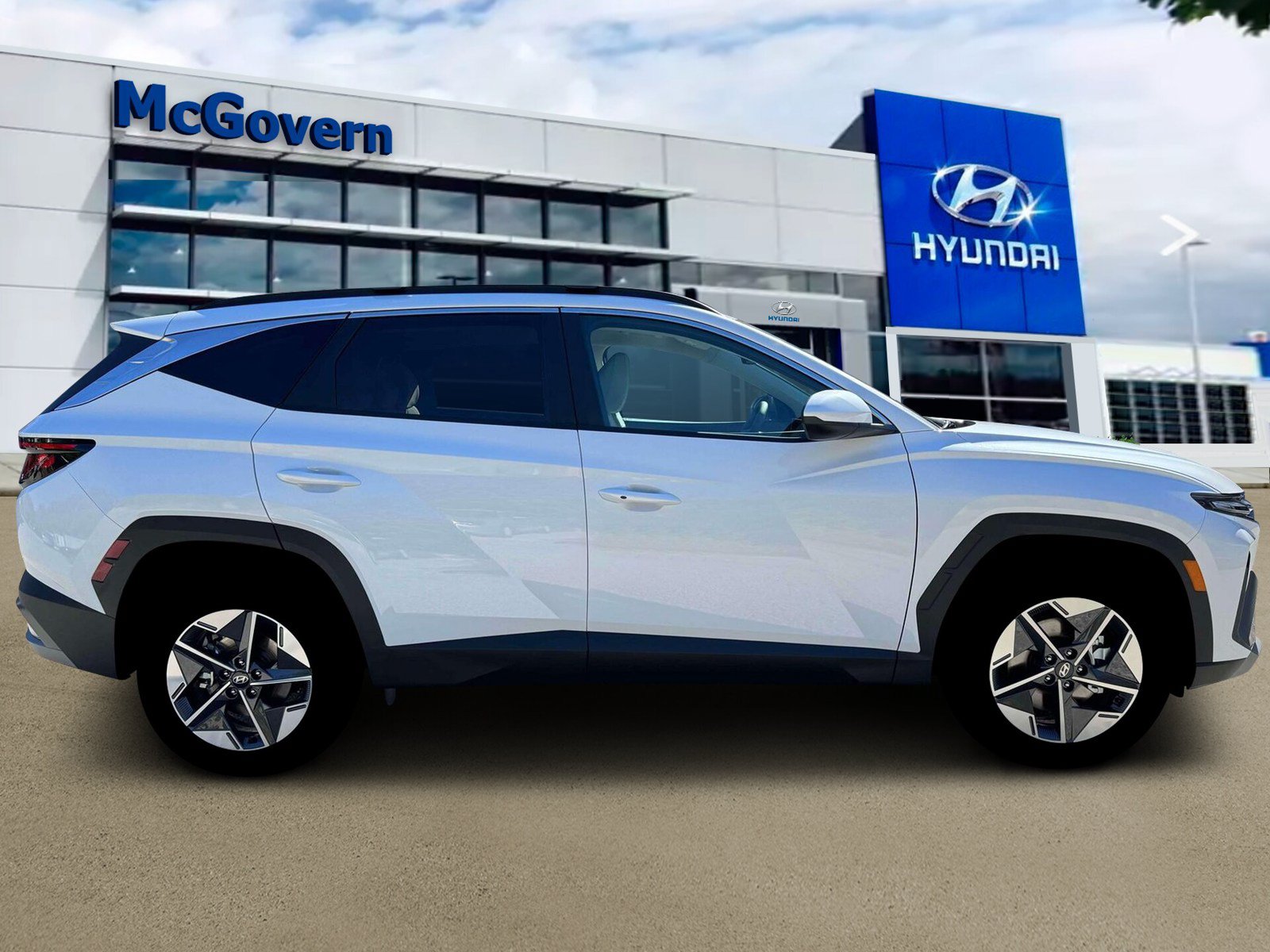 New 2026 Hyundai Tucson SEL w/ Tow & Go Package AWD/4WD image 9