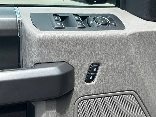 Used 2016 Ford F150 XLT w/ Equipment Group 302A Luxury AWD/4WD image 28